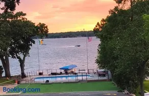 The Grand View on Pistakee Lake Pool Pier Stunning Panoramic Lake Views - Image 1