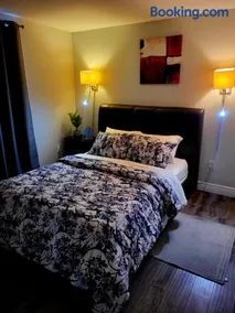 BlueSummit Guest House St John's - Image 1