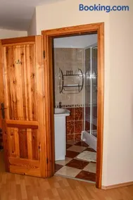 Ambrózia Guesthouse - Image 5