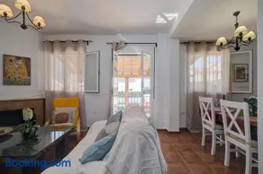 Magnífica casa con piscina privada - Image 4