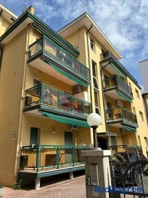 App4rent - VILLA MIMOSA Family apartment - parking, wifi, near the beach - Image 1