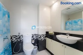 Spacious 2BR, Reem Island, Pool & Parking - Image 4