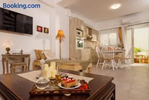 Kayabina's Village Home - Image 4