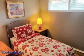 Cheerful 3-BR home near Downtown Dayton, Wright Patterson AFB and Airport - Image 4