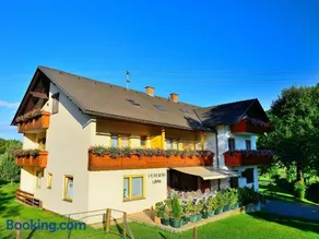 Erlebnisbauernhof Urak - Image 1