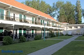 Sunny apartment in residential park - De Haan - Image 2
