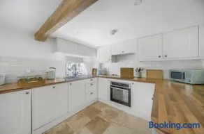 Coombe Cottage - Image 2