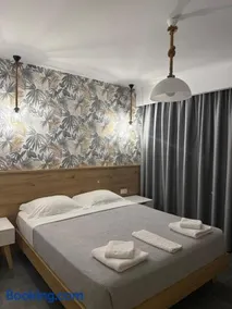 Lamda Deluxe Apartments - Image 2