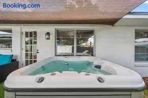 4BR Pool HVilla in Quiet Cul-de-Sac Orlando Getaway - Image 4