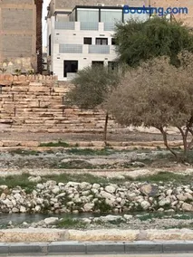 Wadi Hanifa View - Image 3
