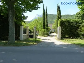 La Maison Rose - Image 5
