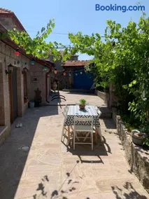Olive Ranch Guest House - Image 3