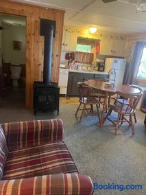Northwoods Lake Content Cabin - Image 1
