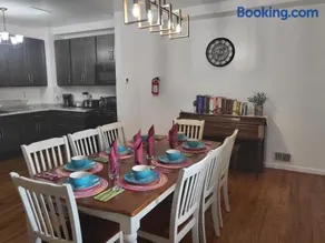 Reservoir Hill Mansion - 4 bedrooms - Image 2