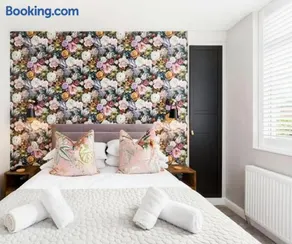 Scandi Lux retreat - Image 2