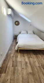 Magnifique Duplex Avec Terrasse Proche De Av Champagne, - Image 2