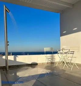 SOPHILIA SUITES - Image 2