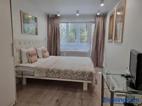 City Inn Riga Apartment, new renovated in Quiet center with balcony with parking - Image 1