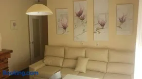 Tres Cruces Apartment - Image 2