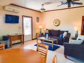 4C's Vacation Suites - Image 3