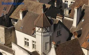 Appartement classé "La Tour" - Image 2
