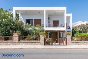 Kourita Garden Apartment with Sea View near to the port of Milos - Image 1