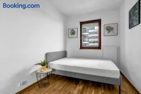 Modern Apartment next Arkadia Mall Balcony Parking - Image 3