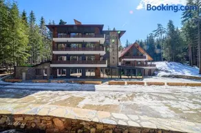 103 Alpine Hotel - Image 2