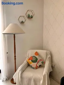 Cosy and Peaceful Seaside Vintage-Style Apartment - Image 1