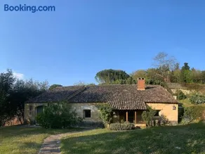 DREAM HOUSE in front of CHATEAU DE BEYNAC in Perigord , Dordogne - Image 2