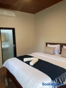 Traveling Guest House - Shared Kitchen - Image 2