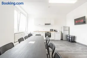 N8-Business-Appartement-Hotel by MCM Wohnraum - Image 1