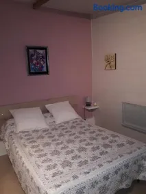 Le clos des cigales les lauriers roses - Image 3