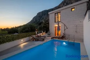 Villa Gabriel with pool, sauna, jacuzzi - Image 3