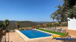Agradable Chalet con piscina en Villaharta - Image 3