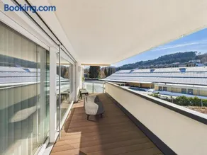 LakeSide Suite - Image 1