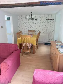 Miller's Cottage - Image 4