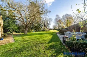 Countryside 6-bedroom cottage - Image 2