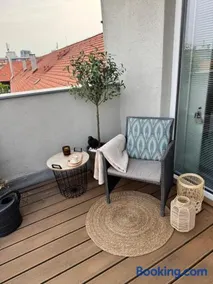 Maisonette Apartment with Terrace - Image 3