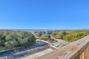 Sea-Nic View by Oak Island Accommodations - Image 3
