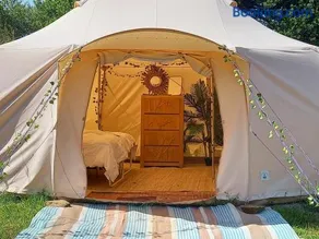 Bus magique avec tente glamping - Image 3