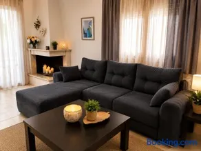 Keramoti Luxury Apartments - Image 3