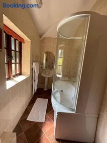 Marnwood Lodge - Image 5