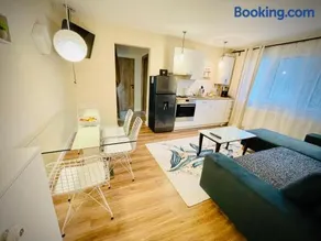 Best place to stay-Self check in-24h - Image 1
