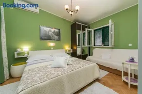Villa Palma Apartments - Image 5