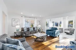 Elegant 4BR Oasis in Atlanta! - Image 2