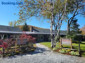 Pinnacle Lodge - Image 2