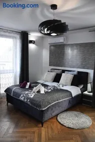Apartament Night Premium Krakow - Image 2