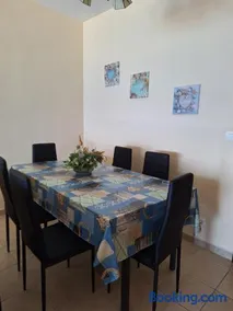 Apartamento frente al mar totalmente reformado - Image 1