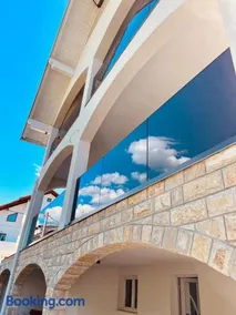 Filuma Suite - Riverside Terrace on Gacka River - Image 3